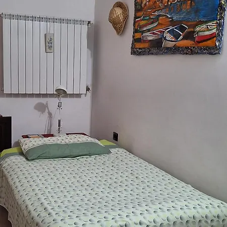 Dream House Apartment